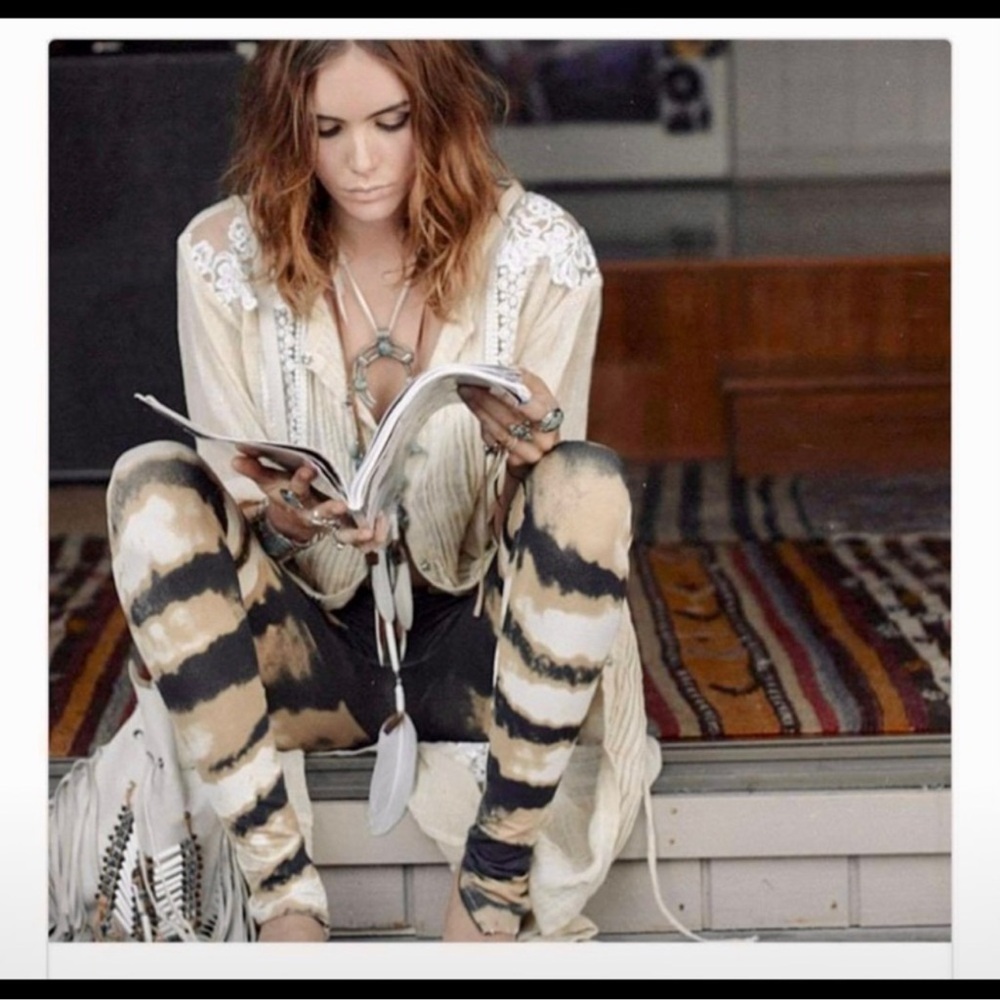 Spell Leila Feather RARE HTF early Spell Black and Tan Striped Leggings AUS 8=4